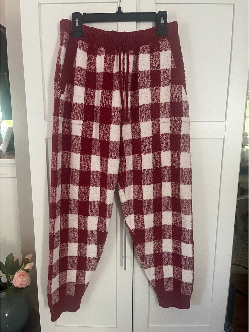 Cozy Red and White Checkered Knit Lounge Pants with Elastic Waistband